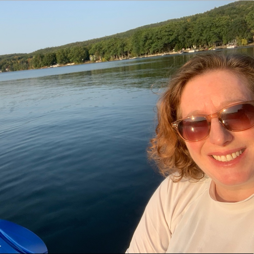 Meet your Posher, Amy